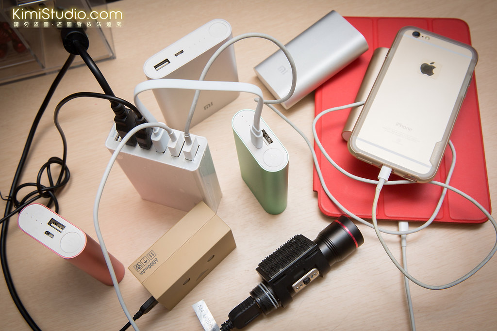 2014 anidees USB 桌上型充電器-015
