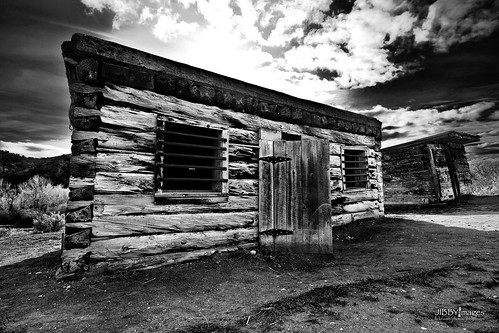 park wood old blackandwhite bw abandoned monochrome rural hotel town montana state decay ghost mining jail meade bannack
