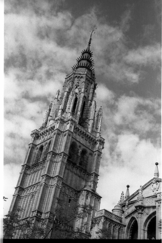 Torre de la Catedral en Toledo a mediados del siglo XX. Fotografía de Roberto Kallmeyer © Filmoteca de Castilla y León. Fondo Arqueología de Imágenes