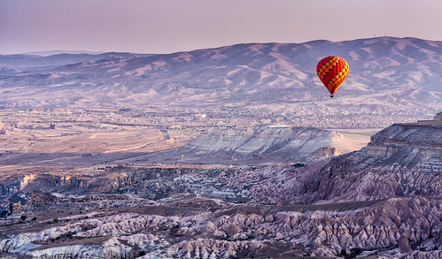 sunrise turkey rocks valley hotairballoons cappadocia anatolia göreme rockformation kapadokya fairychimney
