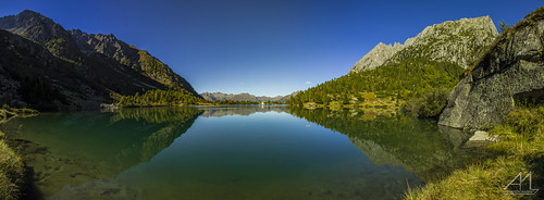sky italy mountain lake alps water canon reflex woods view panoramic autunno riflessi alpi lagoaviolo eos600d