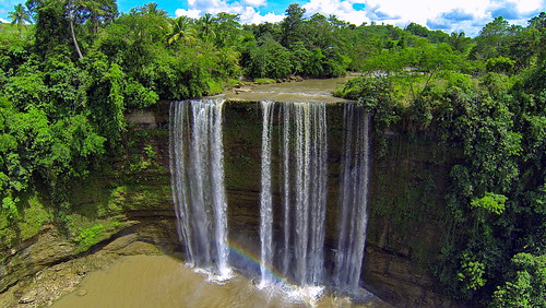 river waterfall asia asien wasserfall philippines falls palm tropical fluss cascade phl aerialphotography luftbild philippinen palmen luftaufnahme tropisch negrosoriental gopro dawis niludhanfalls