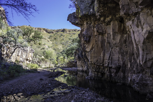 arizona water stream az canyon cliffs sonyslta77v aguafriacanyon