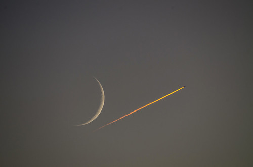 sunset moon plane nikon aeroplane sp di tamron vc usd f563 d7000 150600mm