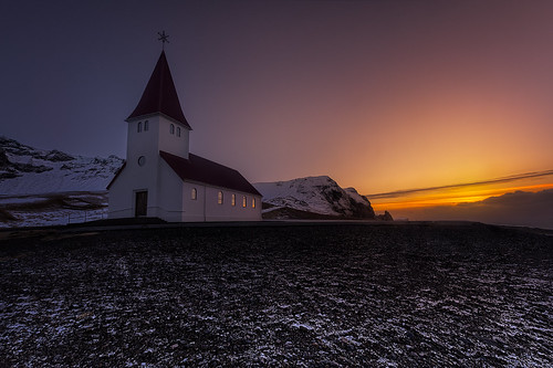 iceland islandia church vik contrast colors contraste nikon minimalist mystic nikkor1424f28 sky sunrise d810 snow reflection reflejo warm mountain