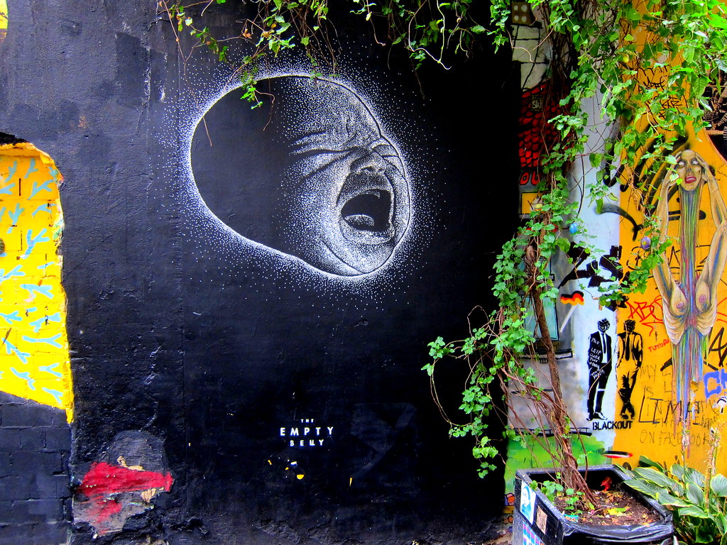 streetart | the empty belly | berlin . haus schwarzenberg