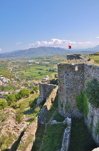 castle flag walls albania shqiperi shkoder shkodra rozafacastle