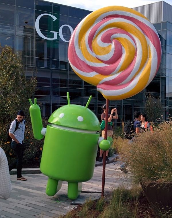 статуя Android 5.0 Lollipop