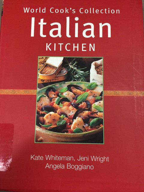 Italian kitchen (World cook's collection)