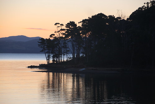 bruny island brunyisland tasmania australia travel dentrecastaux channel danielsbay sunset light