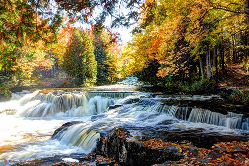 bondfalls rapids autumn fall fallcolors rivers waterfalls robertcarterphotographycom ©robertcarter puremichigan