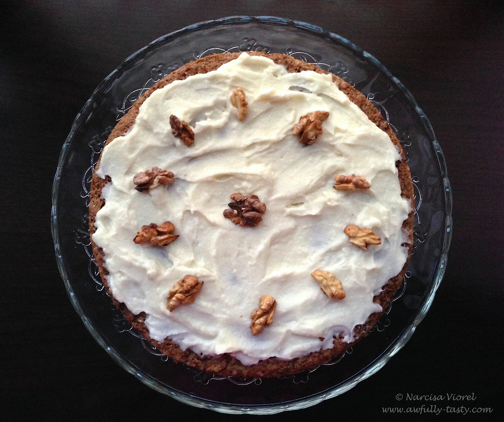 Carrot and walnut cake by Ottolenghi