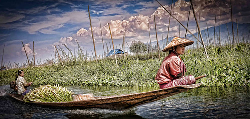boats burma farmers holidays inlelake intha lightroom longboats myanmar onestoptraveltours topazlabs