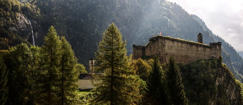 alps castle schweiz switzerland tessin waterfall ticino italian suisse ruin svizzera schloss myswitzerland südschweiz valledeicastelli