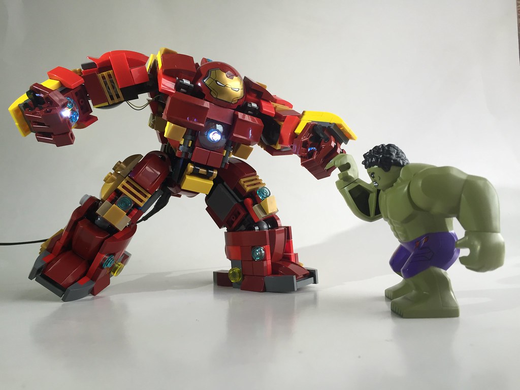 LEGO Hulk Armor VS Hulkbuster 05 - a photo on Flickriver