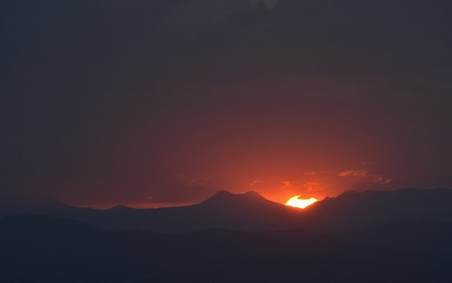 sunset sun silhouette clouds sundown australia queensland sequeensland mainrange greatdividingrange cunninghamsgap cappoong