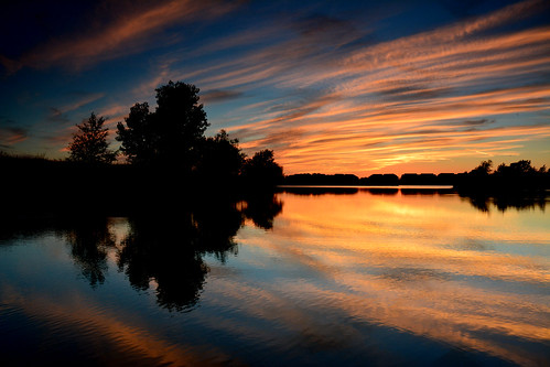 blue sunset clouds reflections gold kansas wichita cirrus chisholmcreekpark ksccna9351