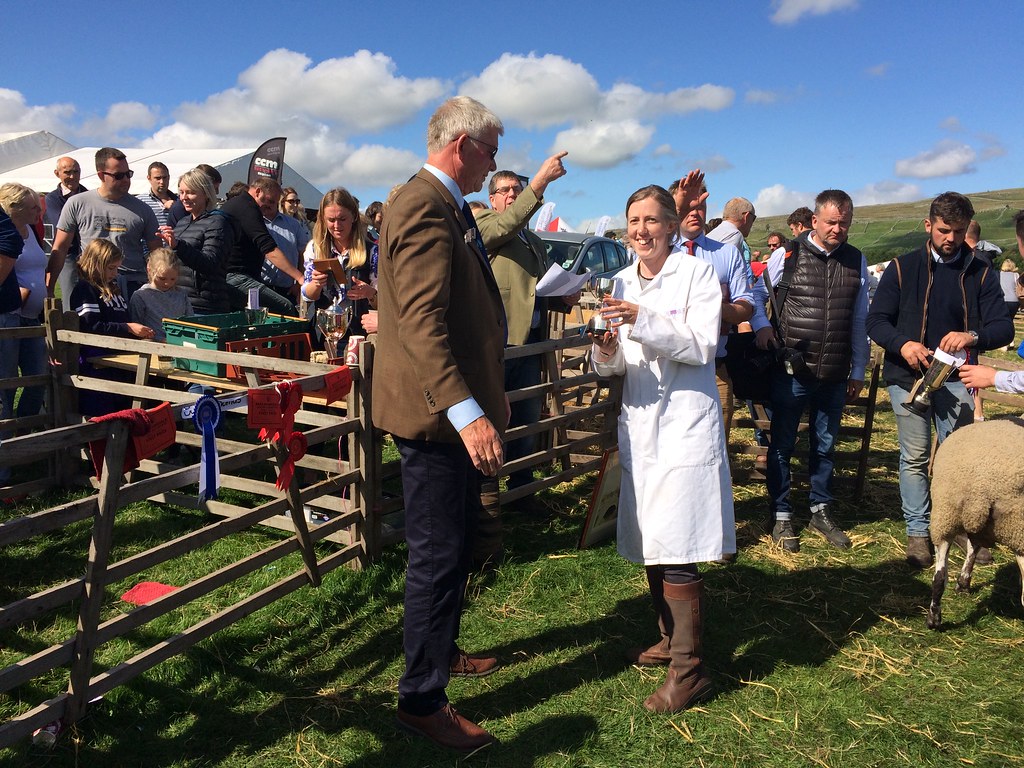 Heather being awarded the RBST Dales Group Trophy